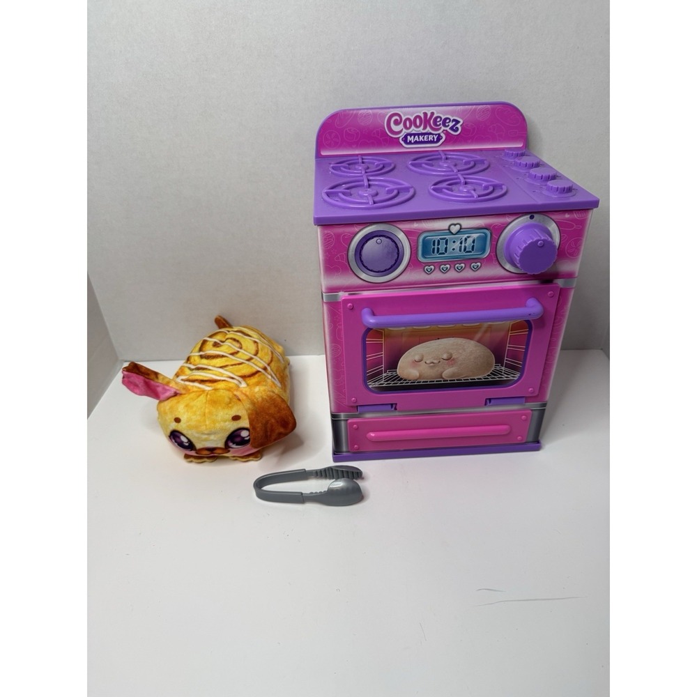 Cookeez Makery Baked Treatz Scented Dog Cinnamon Roll Plush & Oven